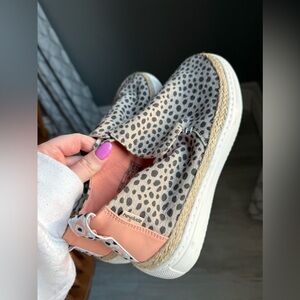 Heydude cheetah peyton women’s 8